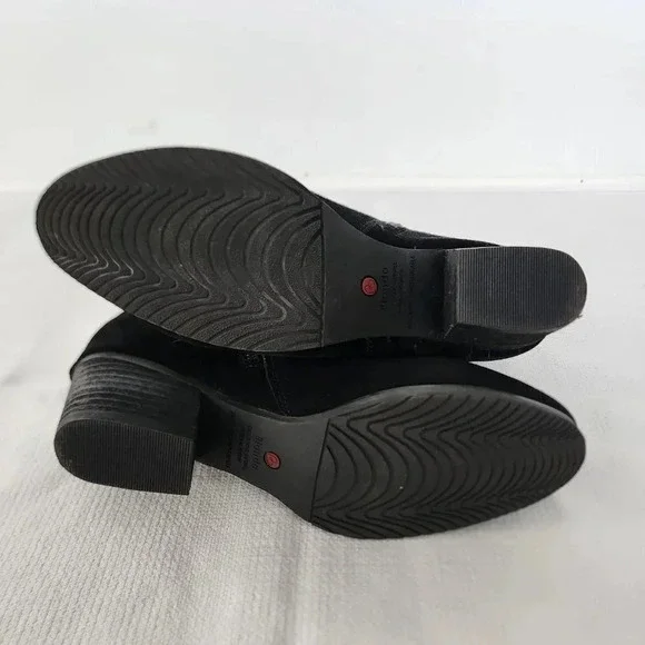 Blondo Idra Like New Black Suede Bootie Waterproof Ankle Buckle Size 8.5 Zipper - Picture 10 of 10